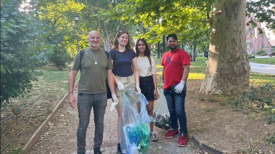 Pulizia solidale a Piazza Vittorio con Mama Termini